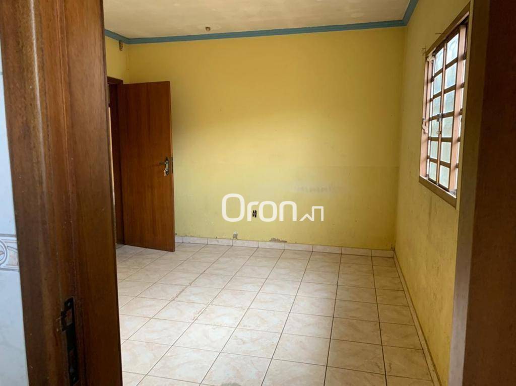 Casa à venda com 2 quartos, 163m² - Foto 3