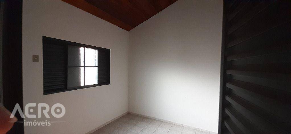 Casa à venda com 3 quartos, 200m² - Foto 28