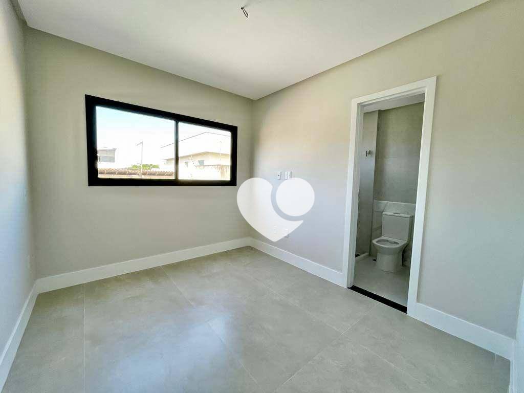 Casa à venda com 3 quartos, 180m² - Foto 11