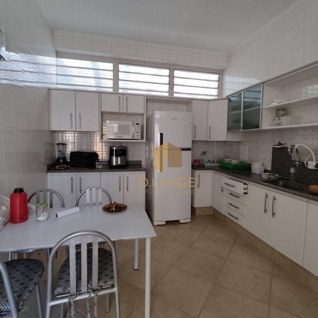 Casa para alugar com 4 quartos, 352m² - Foto 12