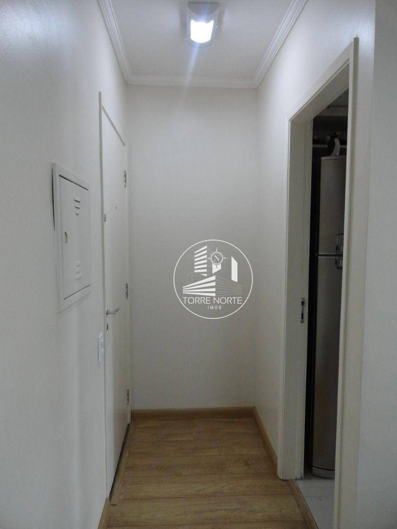 Apartamento à venda com 2 quartos, 60m² - Foto 32