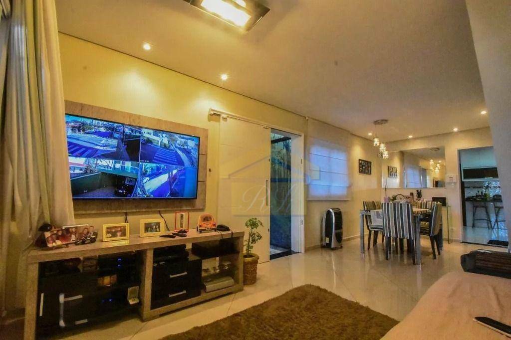 Sobrado à venda com 3 quartos, 200m² - Foto 3