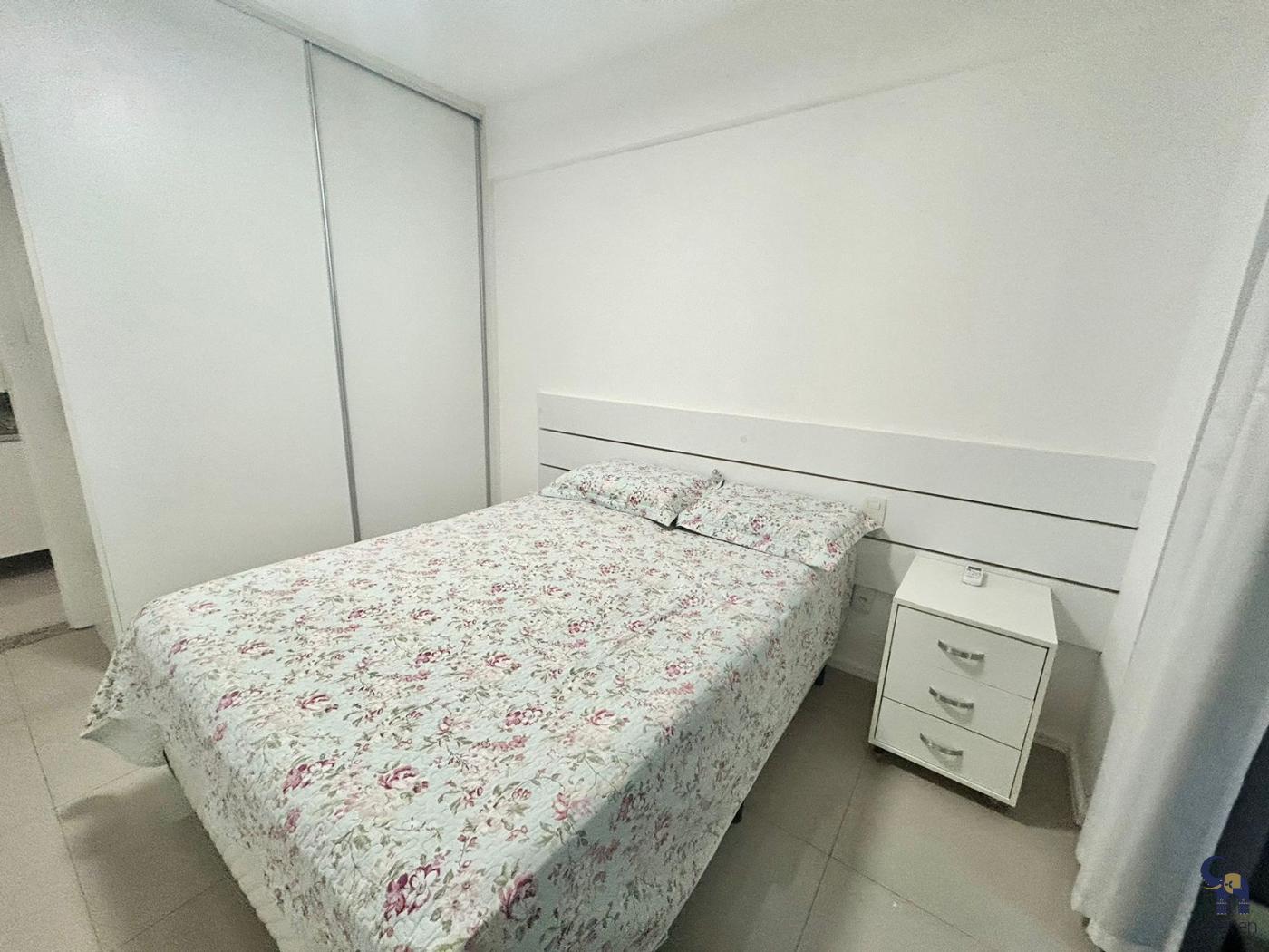 Apartamento para alugar com 1 quarto, 50m² - Foto 12