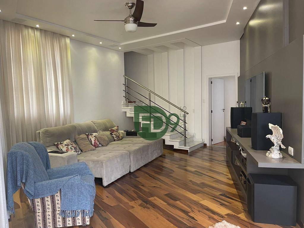 Casa de Condomínio à venda com 4 quartos, 350m² - Foto 1