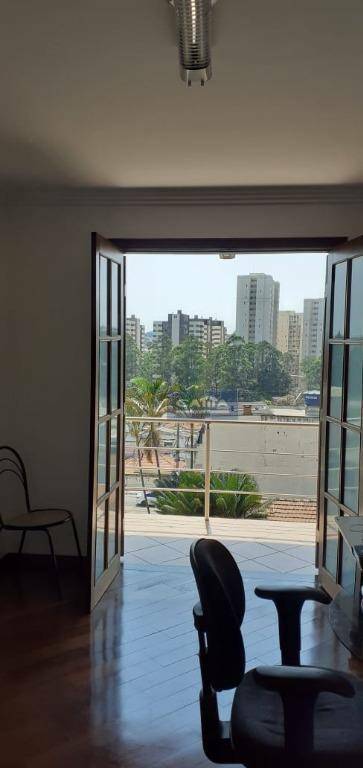 Sobrado à venda com 4 quartos, 300m² - Foto 8