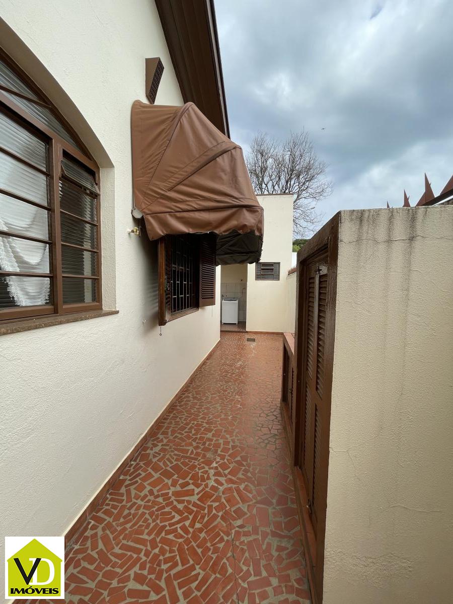 Casa à venda com 3 quartos, 200m² - Foto 22