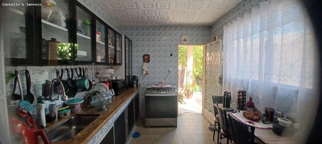 Casa de Condomínio à venda com 3 quartos, 201m² - Foto 11