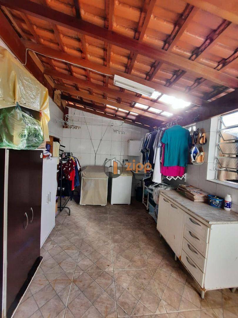 Sobrado à venda com 3 quartos, 200m² - Foto 112