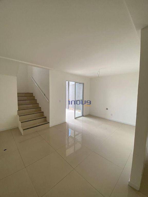 Casa, 3 quartos, 104 m² - Foto 3