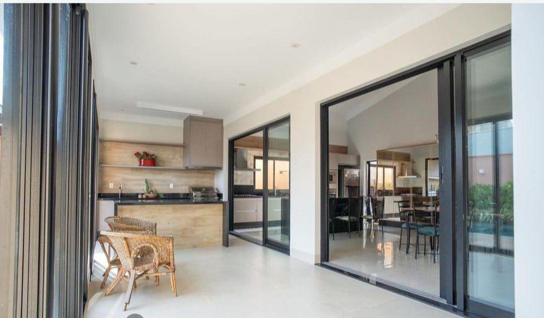 Casa à venda com 3 quartos, 237m² - Foto 8