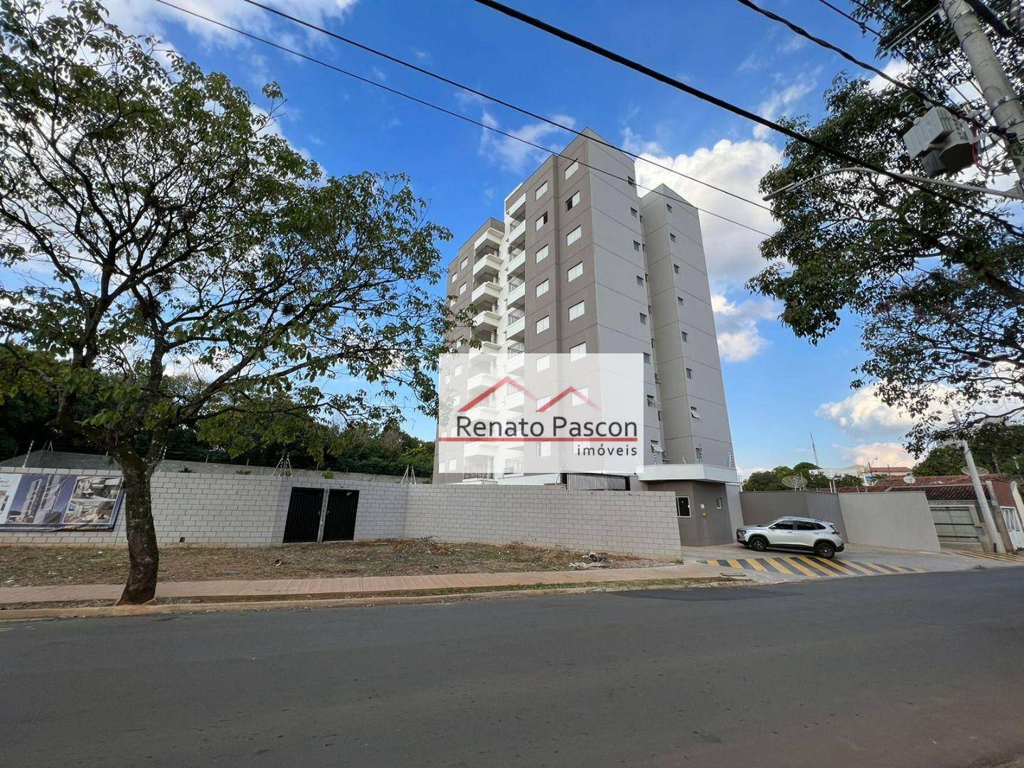 Apartamento à venda com 2 quartos, 67m² - Foto 2