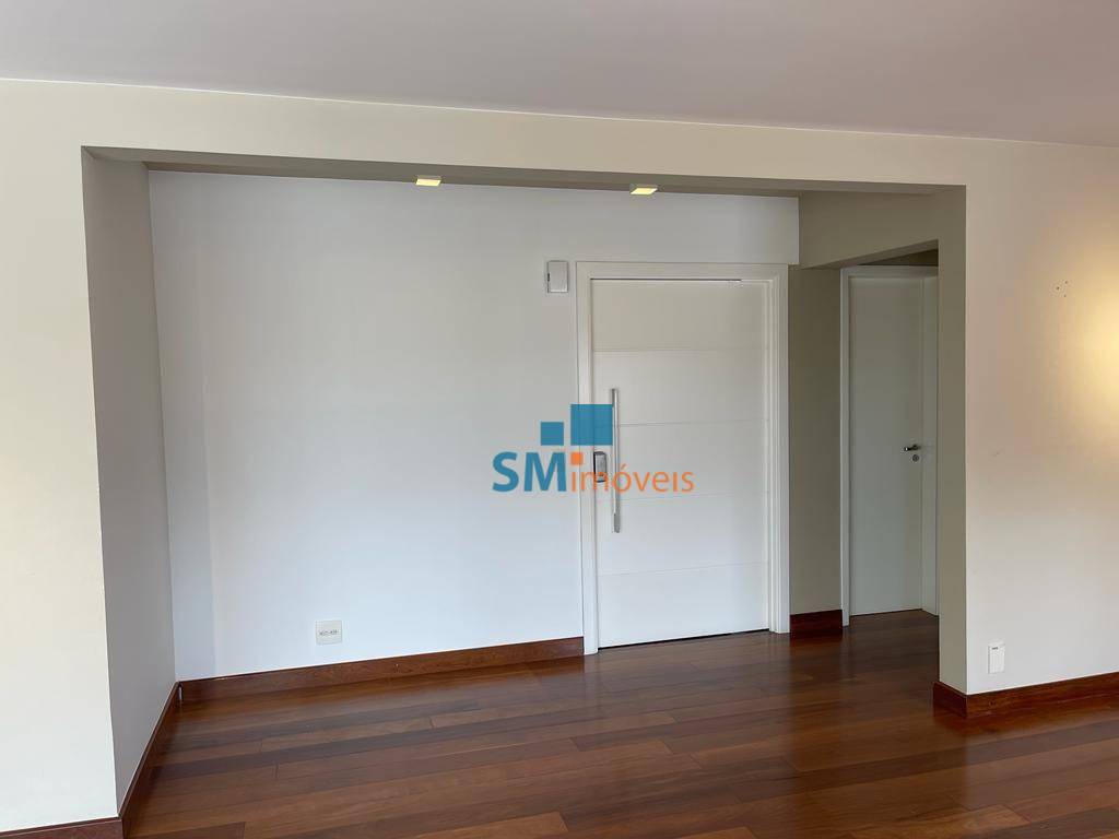 Apartamento para alugar com 4 quartos, 199m² - Foto 4