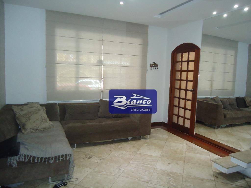 Sobrado à venda com 4 quartos, 200m² - Foto 7