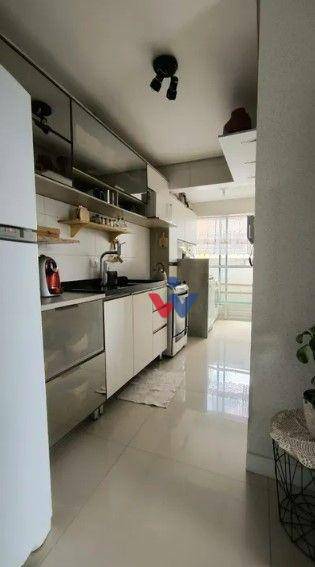 Apartamento à venda com 2 quartos, 64m² - Foto 5