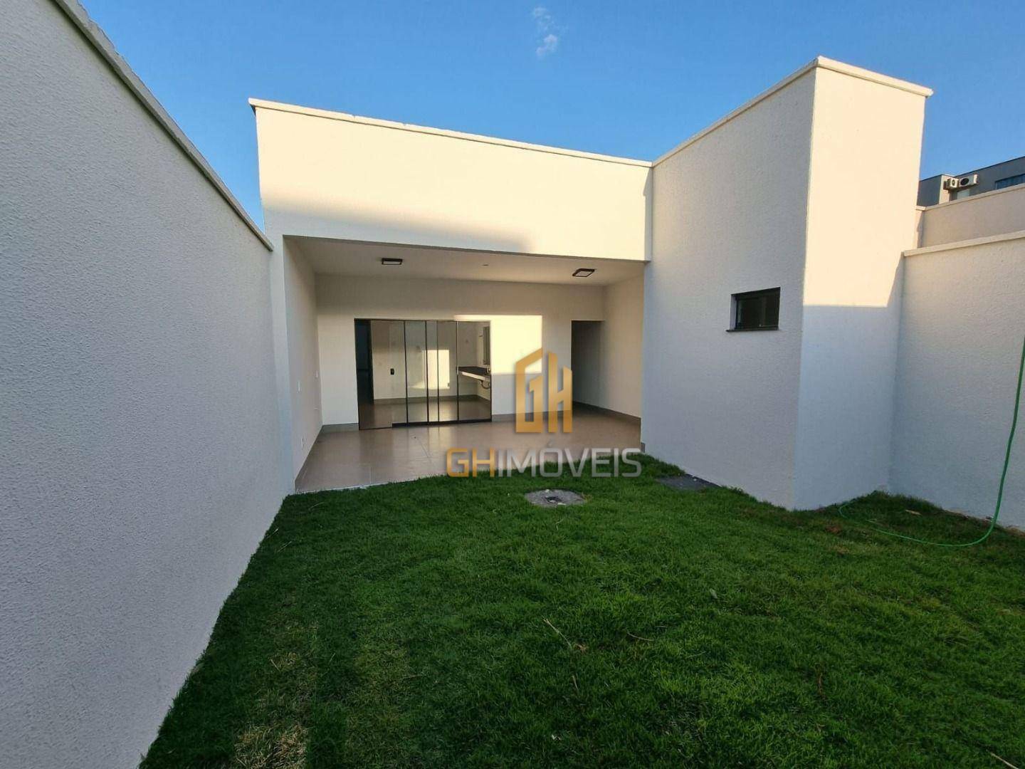 Casa à venda com 3 quartos, 148m² - Foto 1