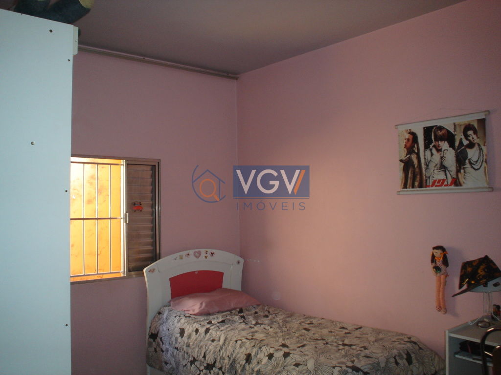 Casa à venda com 2 quartos, 250m² - Foto 12