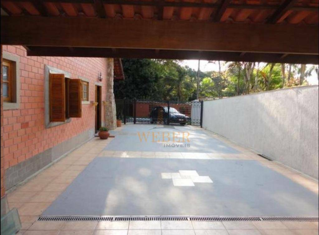 Casa de Condomínio à venda com 4 quartos, 450m² - Foto 4