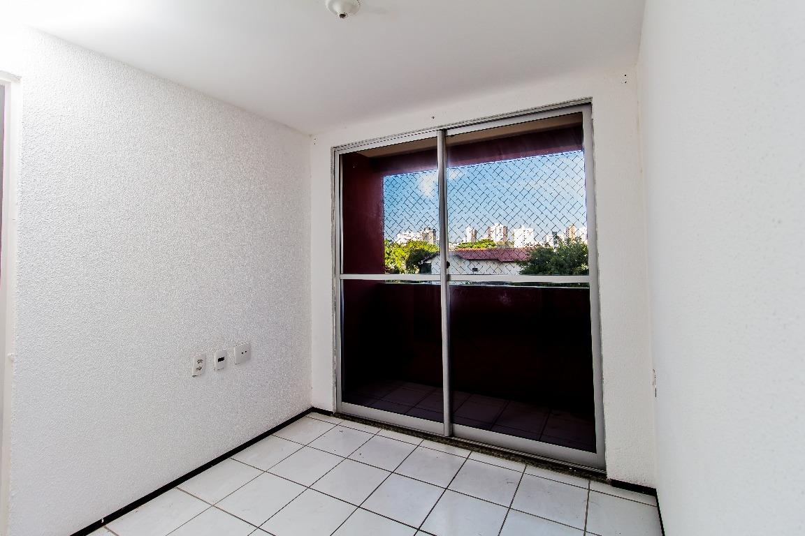 Apartamento para alugar com 2 quartos, 55m² - Foto 8