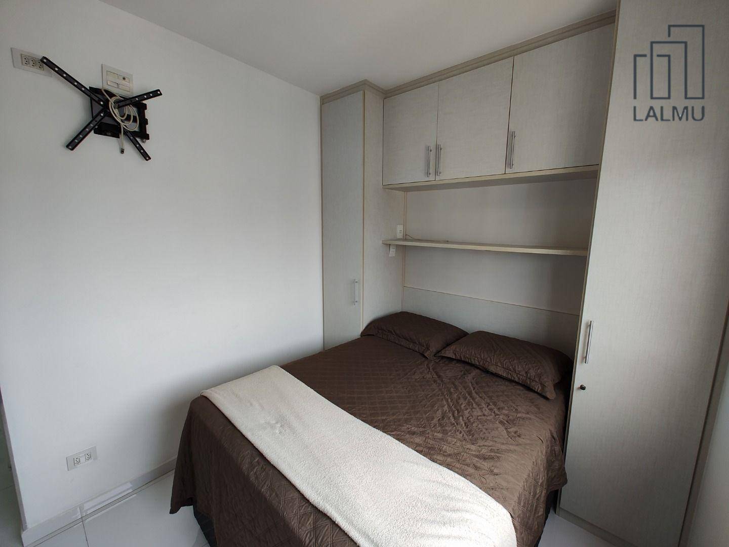 Apartamento para alugar com 2 quartos, 60m² - Foto 15