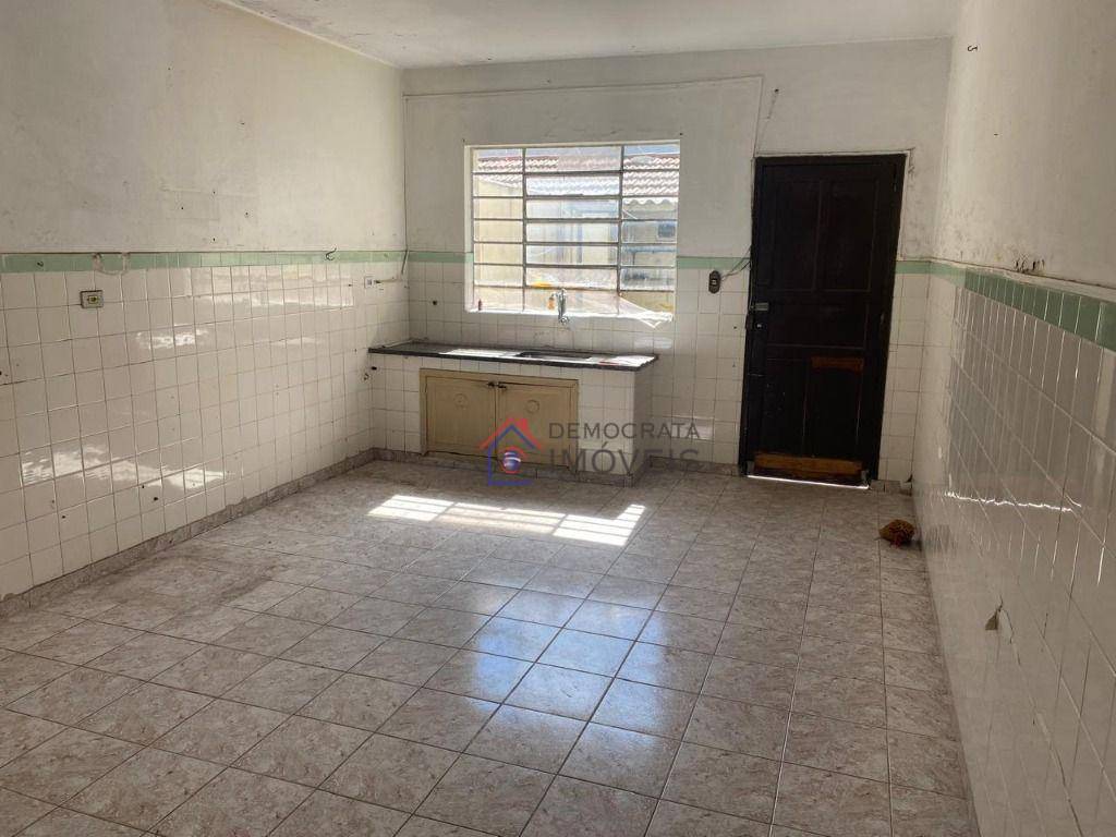 Sobrado à venda com 3 quartos, 138m² - Foto 2