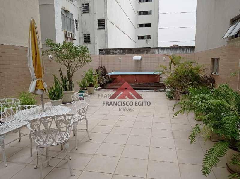 Apartamento à venda com 3 quartos, 220m² - Foto 26