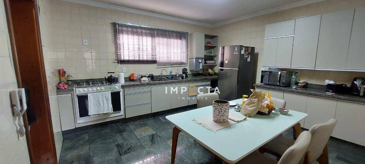 Apartamento à venda com 4 quartos, 285m² - Foto 14