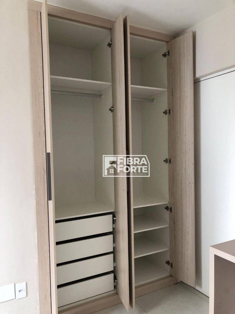 Apartamento à venda com 3 quartos, 105m² - Foto 10