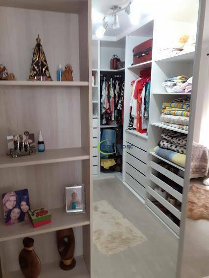 Apartamento à venda com 4 quartos, 190m² - Foto 19