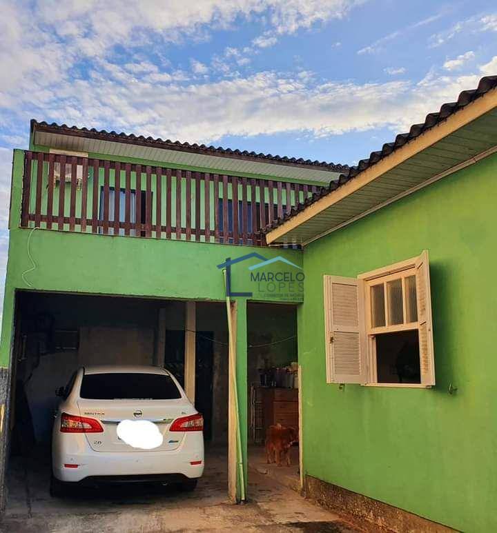 Casa à venda com 4 quartos, 278m² - Foto 2