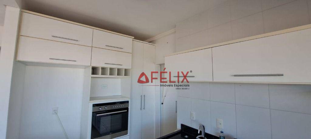 Apartamento para alugar com 3 quartos, 93m² - Foto 6