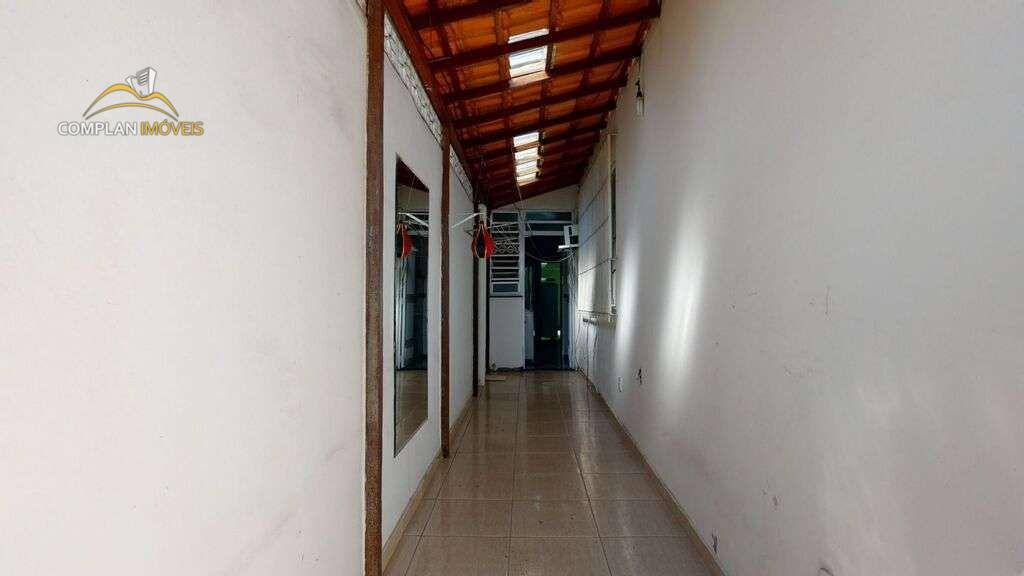 Casa de Condomínio à venda com 6 quartos, 486m² - Foto 35