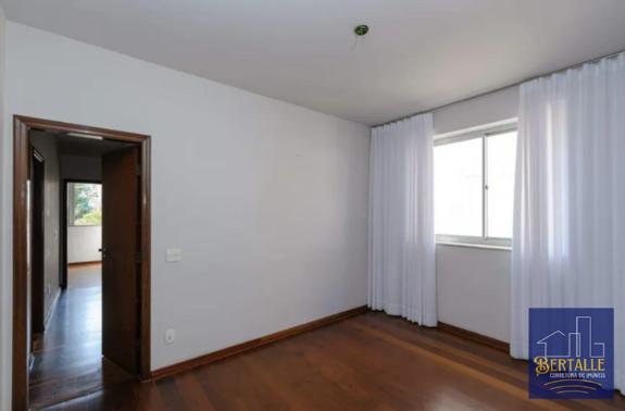 Apartamento à venda com 4 quartos, 150m² - Foto 4