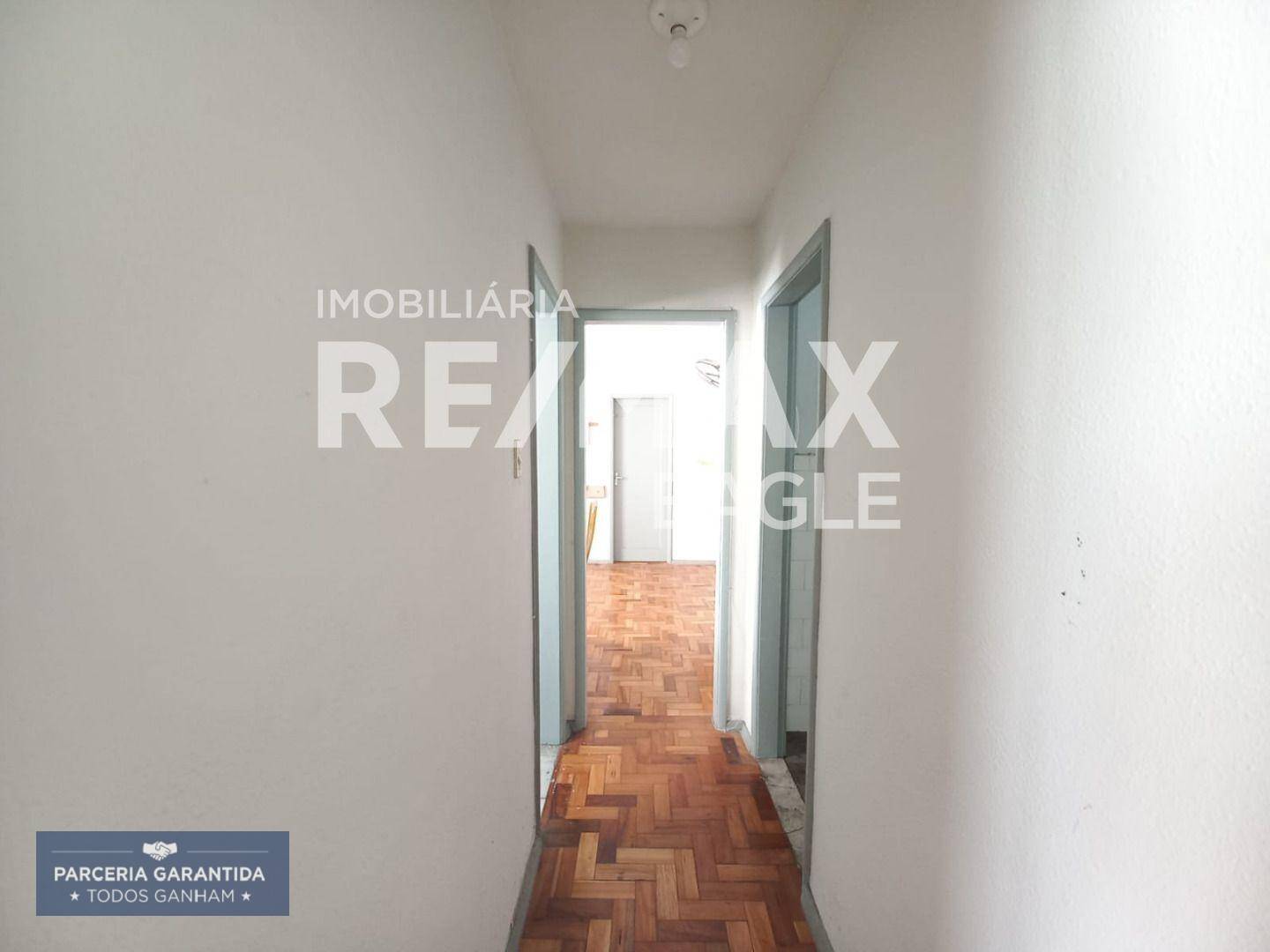 Apartamento à venda com 2 quartos, 62m² - Foto 7