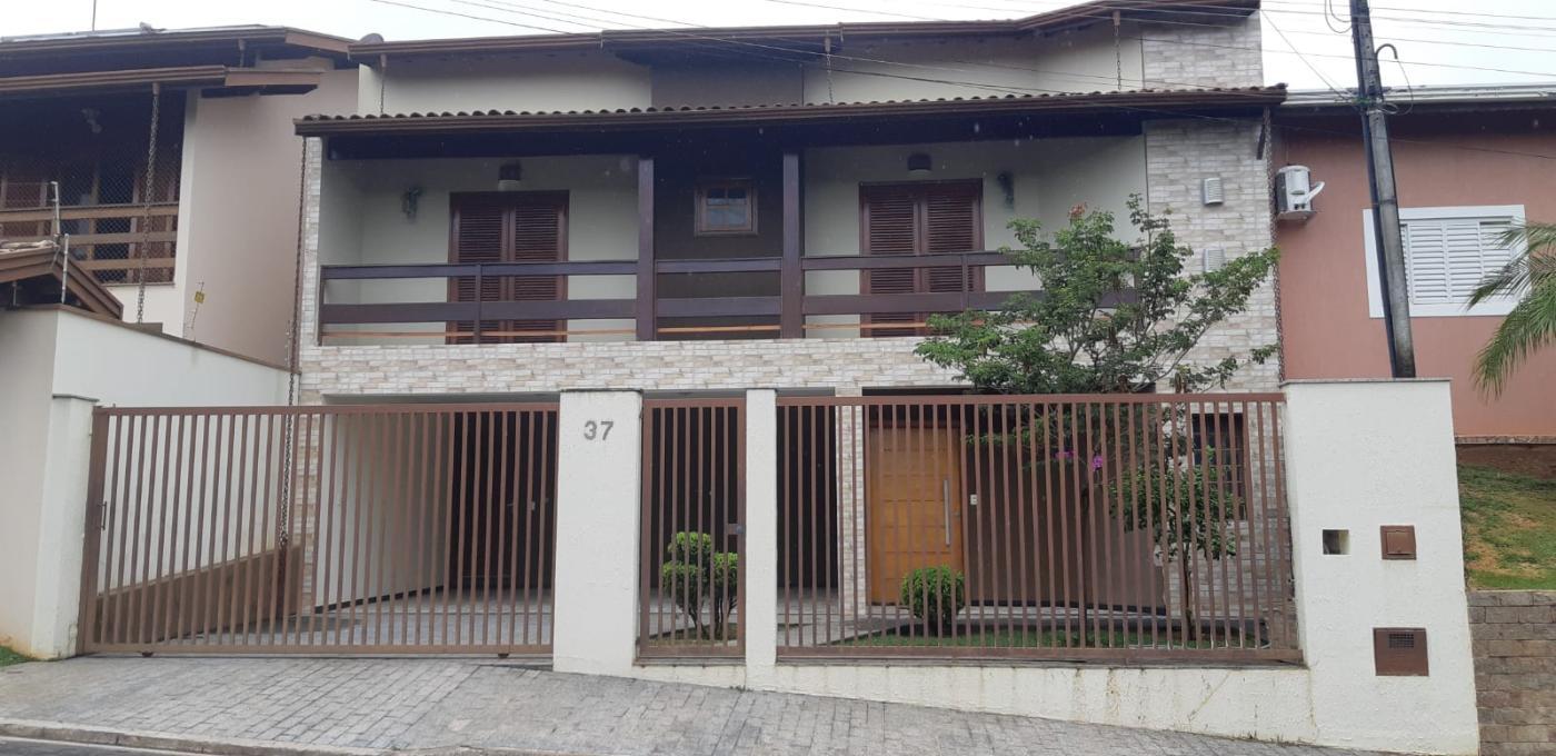 Casa de Condomínio à venda com 3 quartos, 336m² - Foto 1