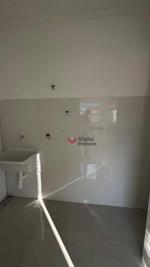 Casa à venda com 2 quartos, 190m² - Foto 30