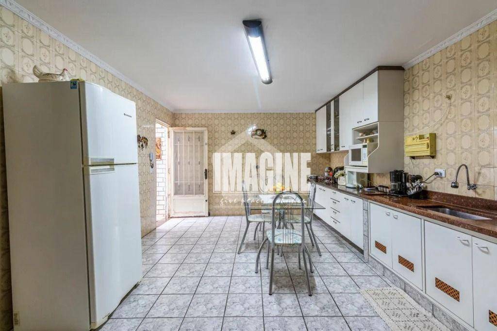 Casa à venda com 3 quartos, 180m² - Foto 16