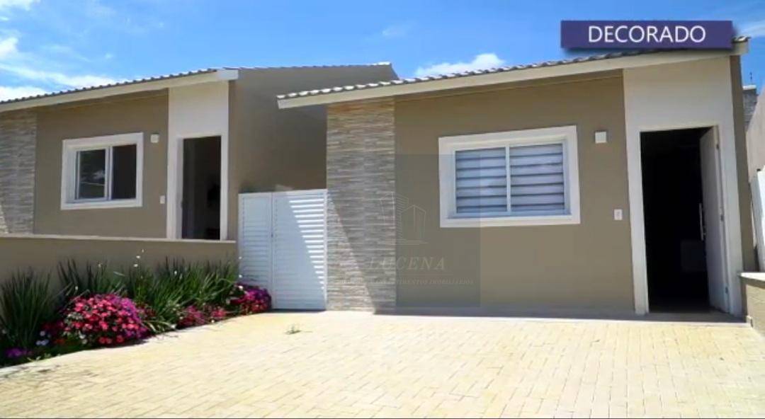 Casa à venda com 2 quartos, 64m² - Foto 3