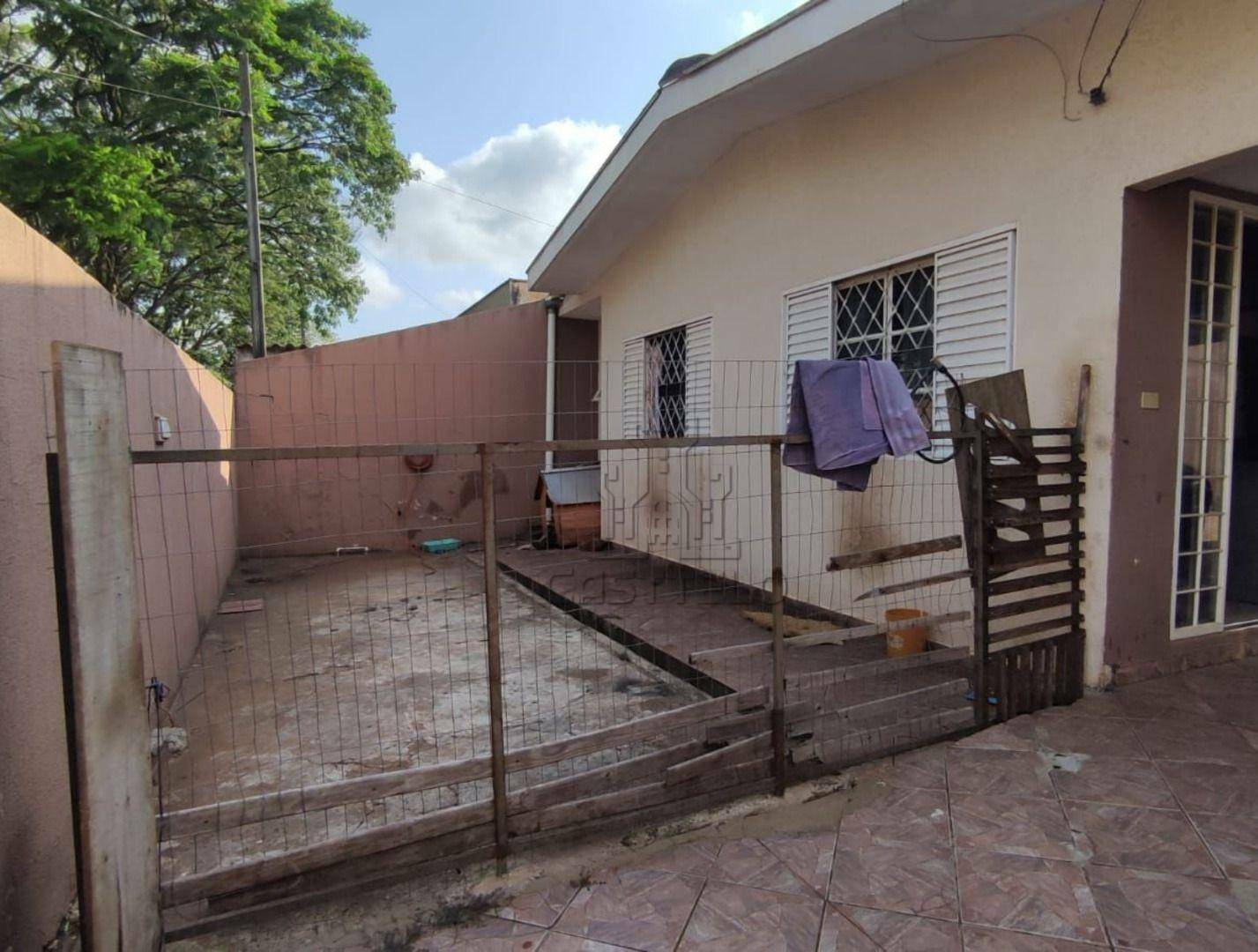 Casa à venda com 3 quartos, 110m² - Foto 1