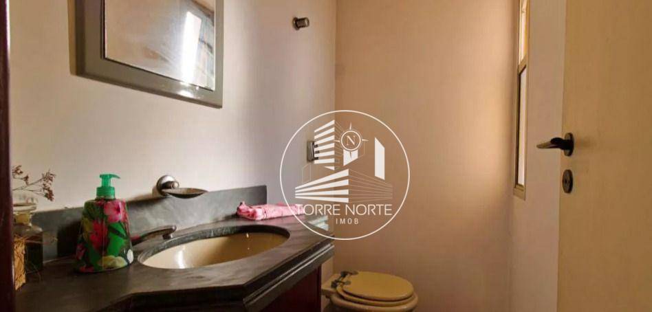 Apartamento à venda com 4 quartos, 219m² - Foto 15