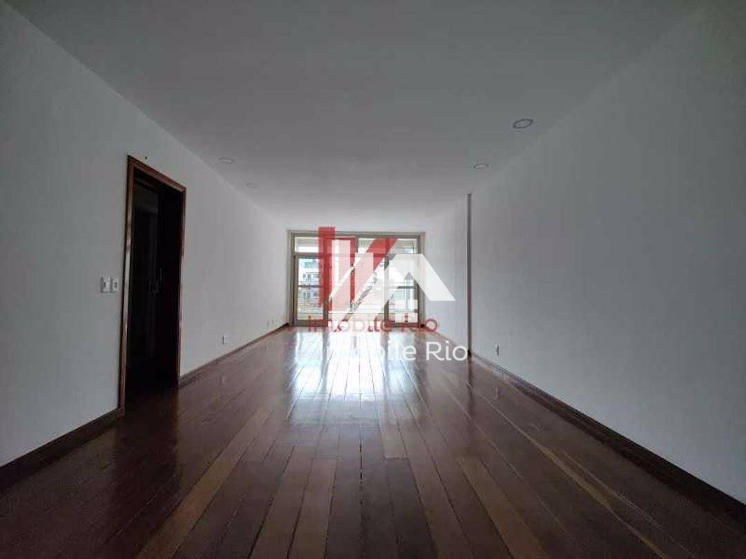 Apartamento à venda com 3 quartos, 142m² - Foto 2