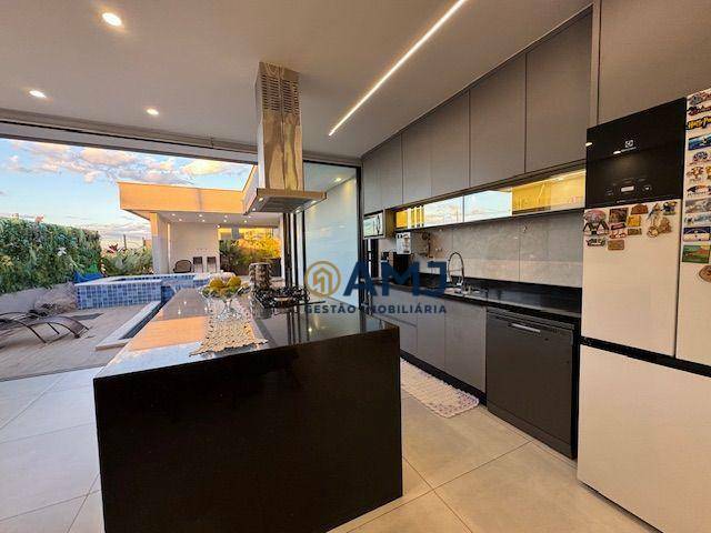 Casa de Condomínio à venda com 3 quartos, 230m² - Foto 7