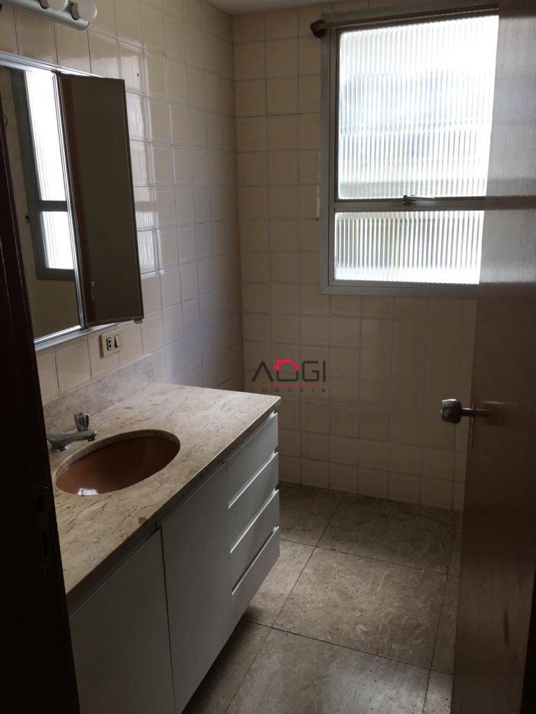 Apartamento para alugar com 3 quartos, 97m² - Foto 7