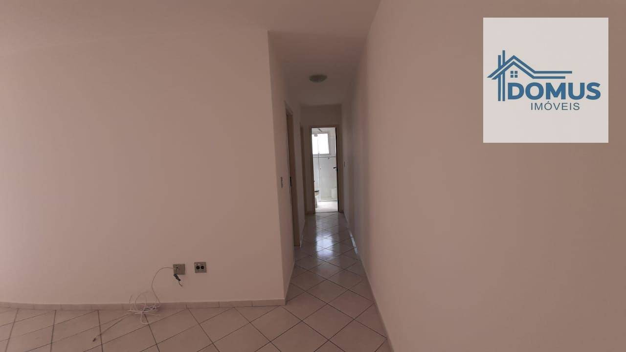 Apartamento para alugar com 2 quartos, 50m² - Foto 12