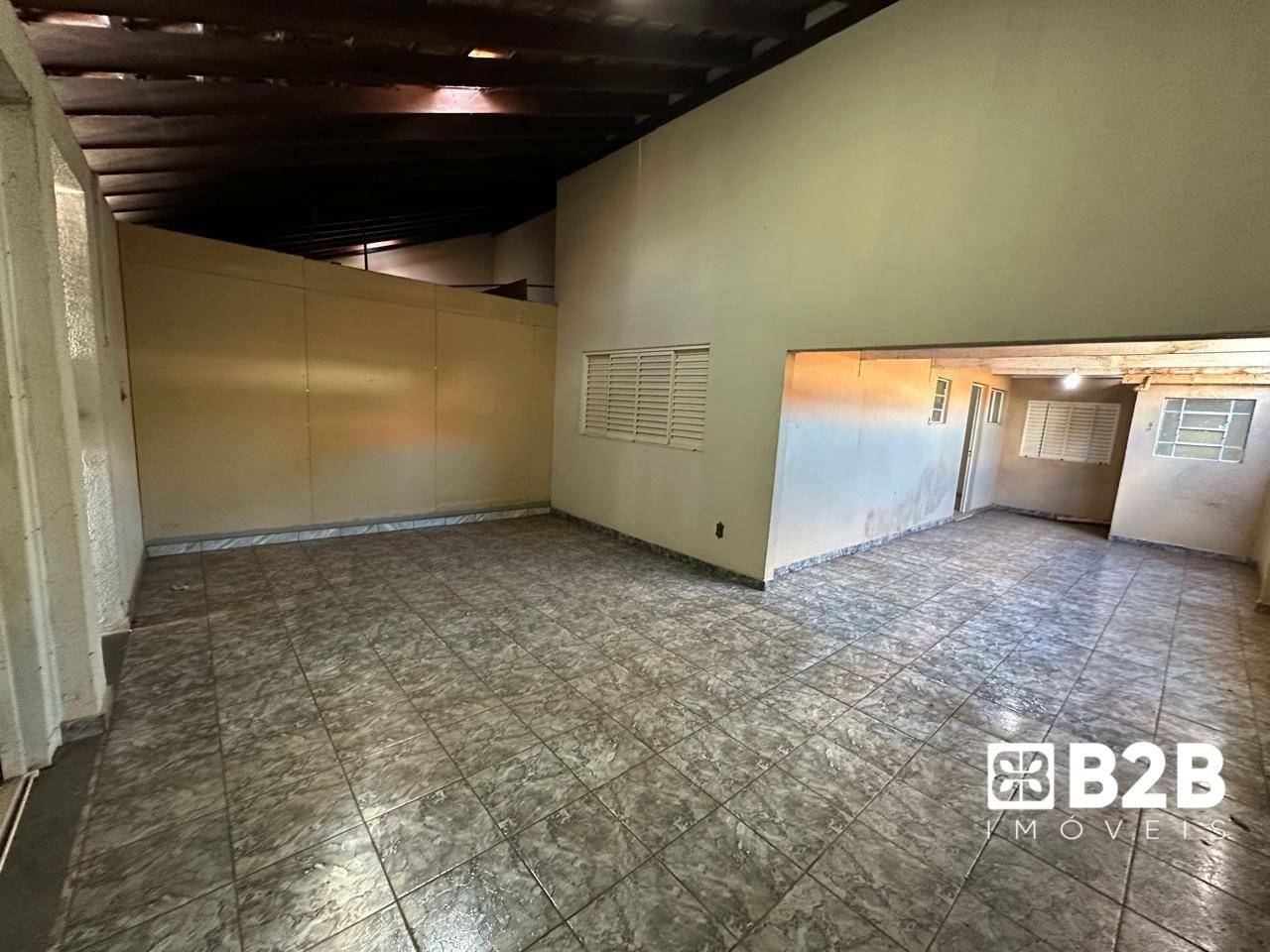 Casa à venda com 4 quartos, 260m² - Foto 13