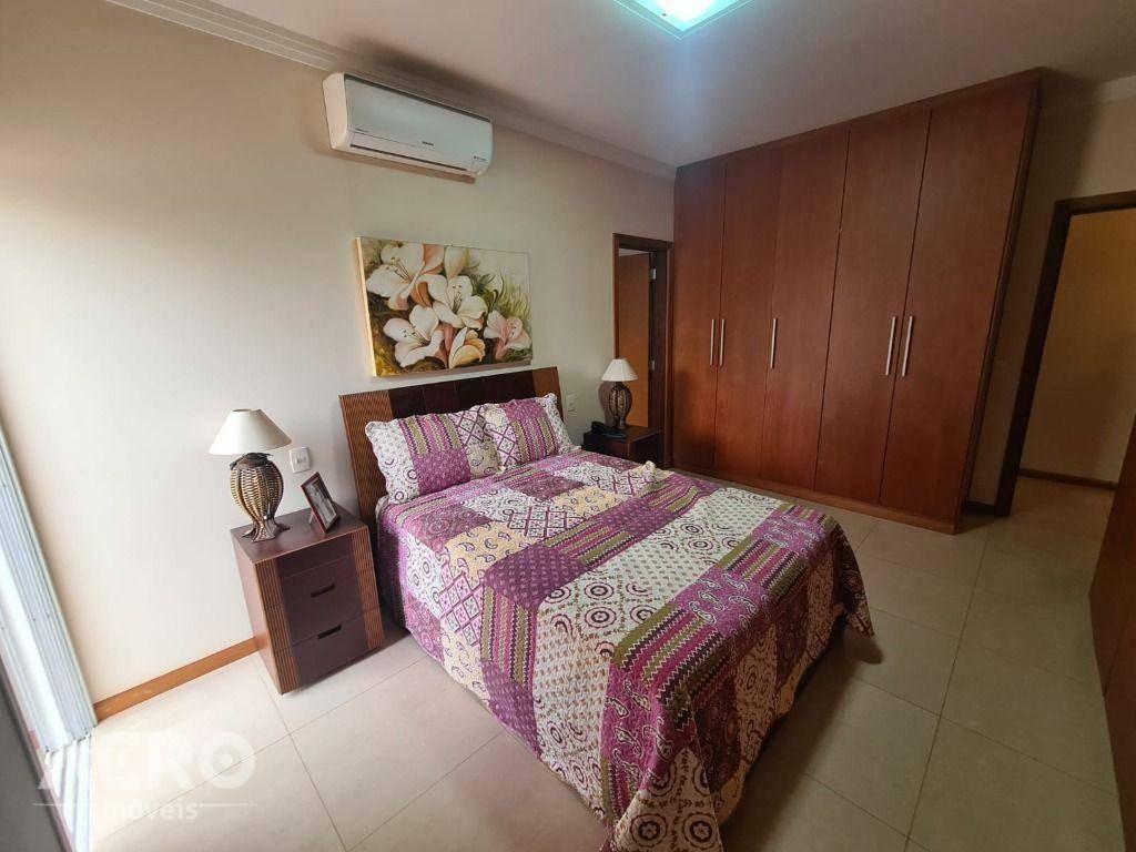 Casa de Condomínio à venda com 3 quartos, 300m² - Foto 3