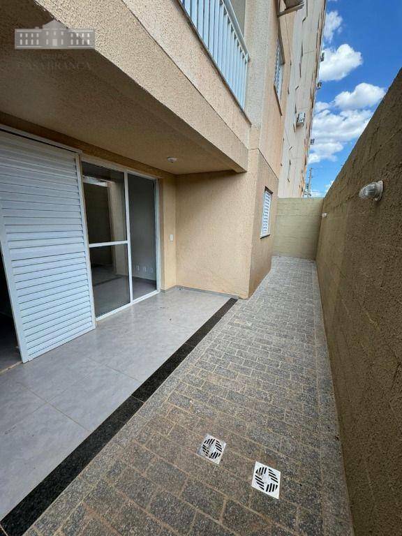 Apartamento à venda com 2 quartos, 63m² - Foto 1