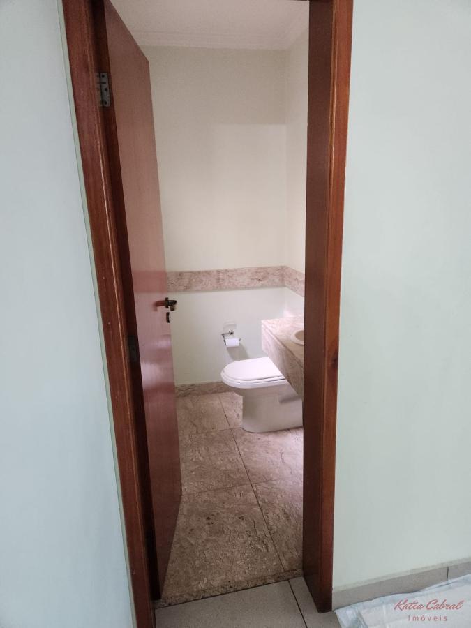 Sobrado à venda com 3 quartos, 310m² - Foto 14