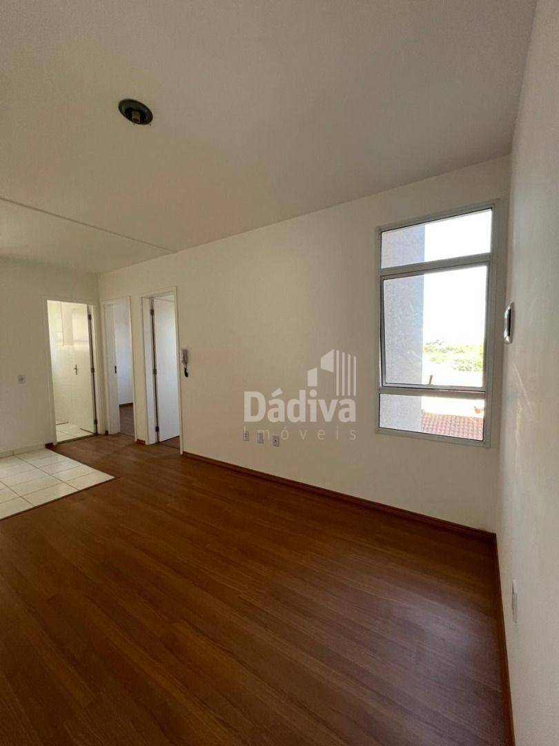 Apartamento para alugar com 2 quartos, 42m² - Foto 4