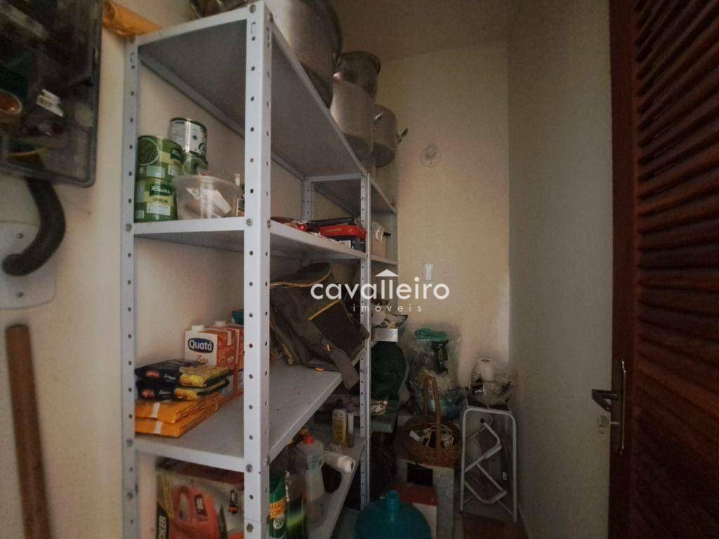 Casa à venda com 5 quartos, 214m² - Foto 35