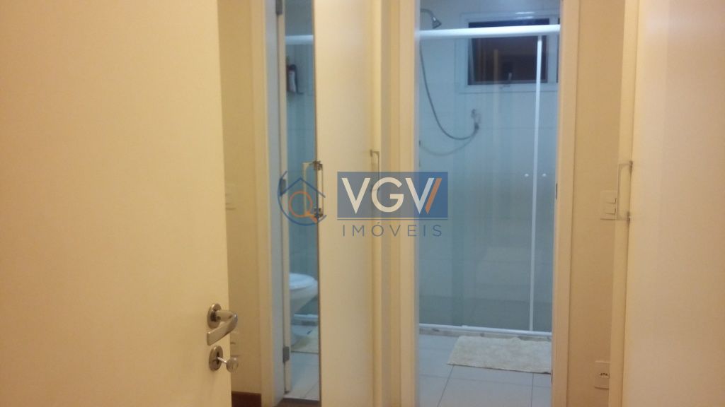 Apartamento à venda com 3 quartos, 136m² - Foto 13